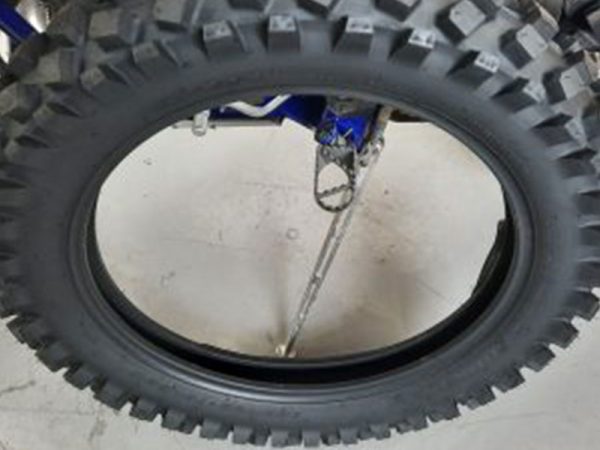 Shinko 520 DC 120/100-18