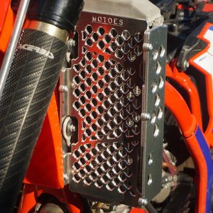 BETA RR-RACING RADIATOR GUARD SILVER 2020-2023 MODELS 2T/4T